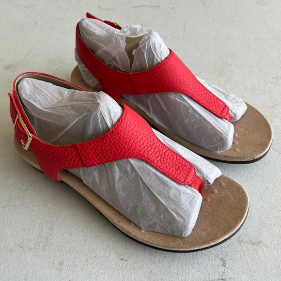 NIB - Vionic Terra Poppy Red - Size 8 - Picture 5 of 7